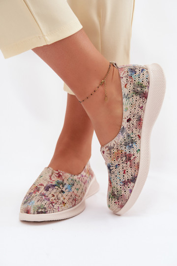 Sapatos femininos de camurça perfurados Eliva em várias cores