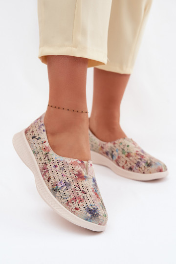 Sapatos femininos de camurça perfurados Eliva em várias cores 2