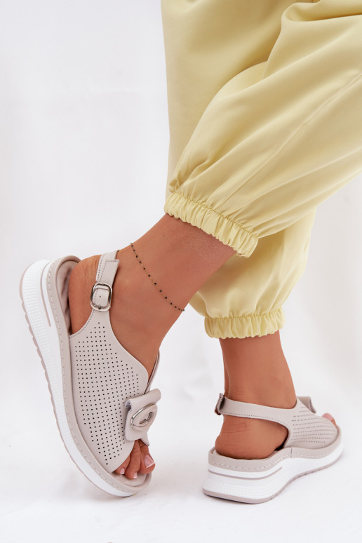 Sandálias femininas Feminino Com decorações Detalem cor cinza Deliva