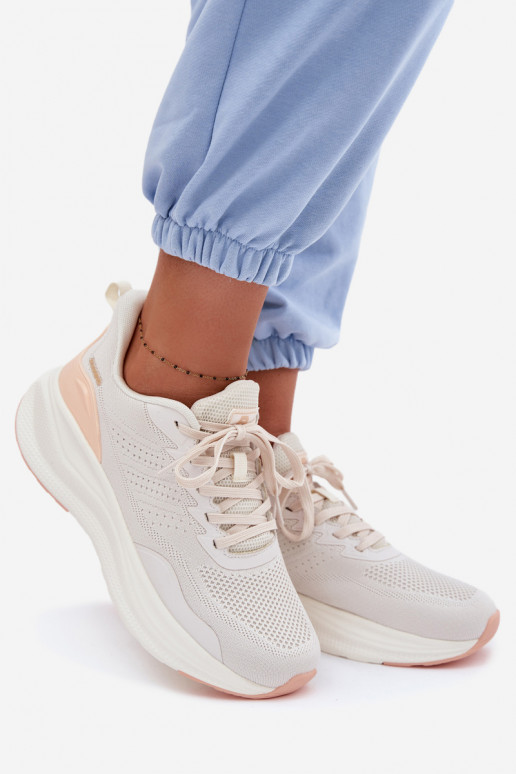 tênis Feminino com uma plataforma bege Gelirae