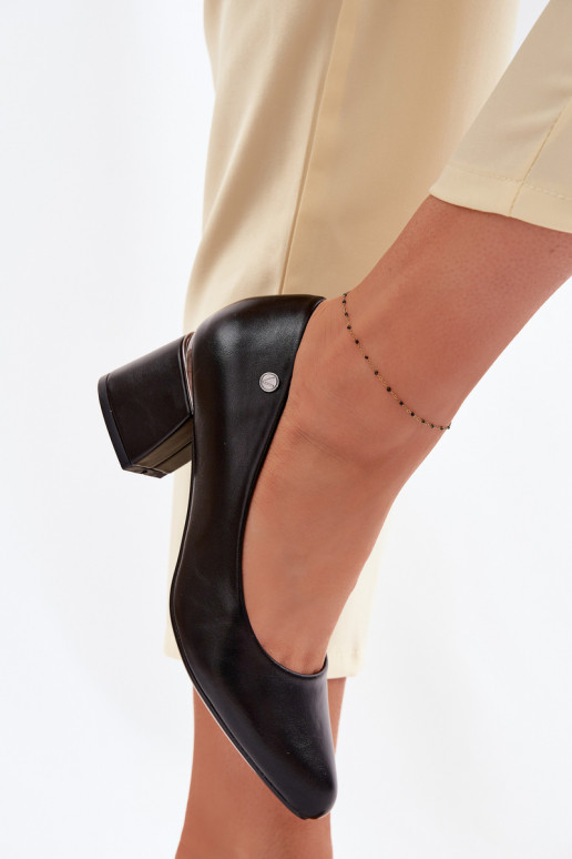 Sapato com salto Vinceza 62292 cor preta