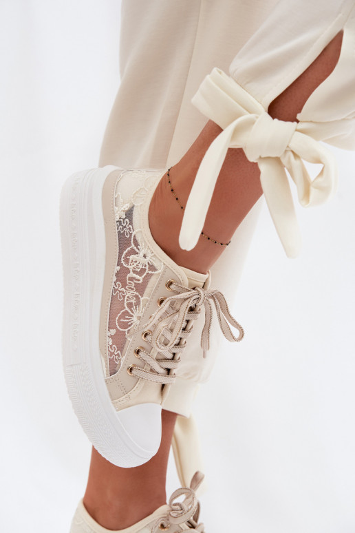 Sapatos de lazer com renda com uma plataforma Lee Cooper LCEM-26-44-4481 bege