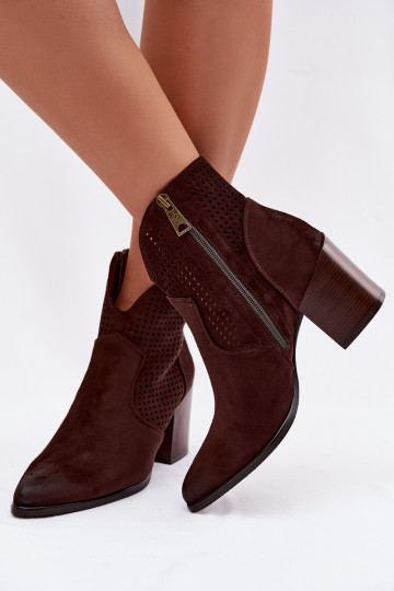 Botinhas femininas com elementos vazados Vinceza 58640 cor chocolate