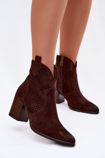 Botinhas femininas com elementos vazados Vinceza 58640 cor chocolate 2
