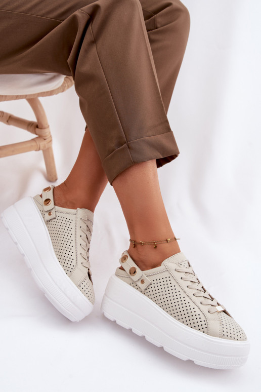 Pele com elementos abertos À modalo de tênis Feminino com uma plataforma com alças Habilitado Pięcie D&A LR61-7088 bege