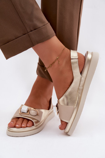 Sandálias femininas Feminino com enfeites D&A GR61-5932 cor dourada 2