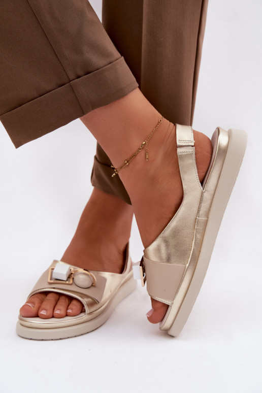 Sandálias femininas Feminino com enfeites D&A GR61-5932 cor dourada