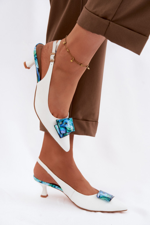 Pele Sapato Feminino com salto com enfeites D&A LZ61-2006 cor branca