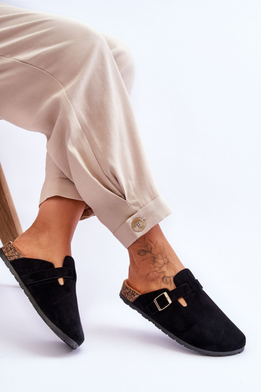 Chinelos de camurça sobre plataforma de cortiça cor preta Vellma