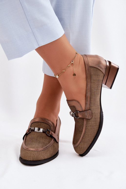 sapato Feminino com salto Com decorações Detalem cor marrom Meliva