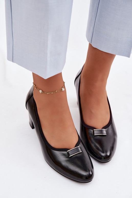 Sapato com salto Vinceza 58622 cor preta