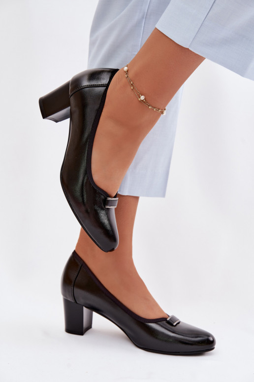 Sapato com salto Vinceza 58622 cor preta