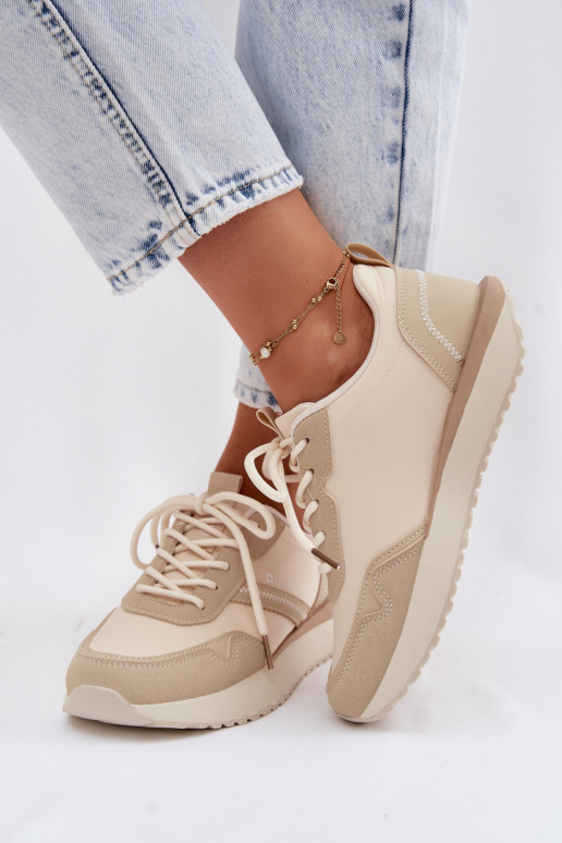 À modalo de tênis Feminino com uma plataforma Big Star TT274278 bege