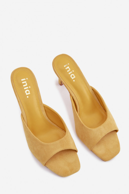 Chinelos femininos Habilitado Smukłym Obcasie cor amarela Revina