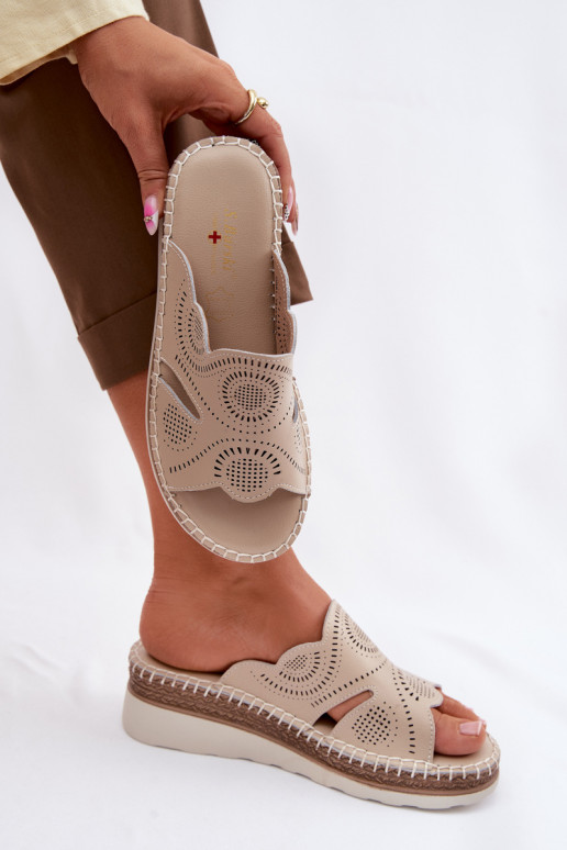 Chinelos de couro Feminino com uma plataforma S.Barski GR61-5915 bege