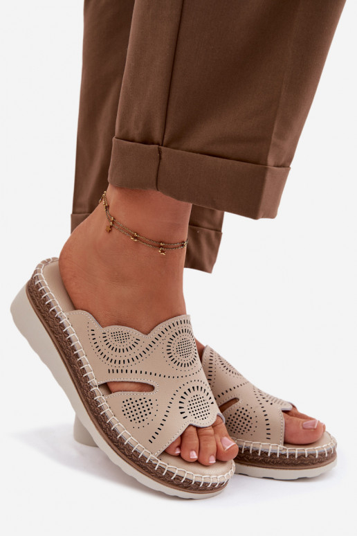 Chinelos de couro Feminino com uma plataforma S.Barski GR61-5915 bege