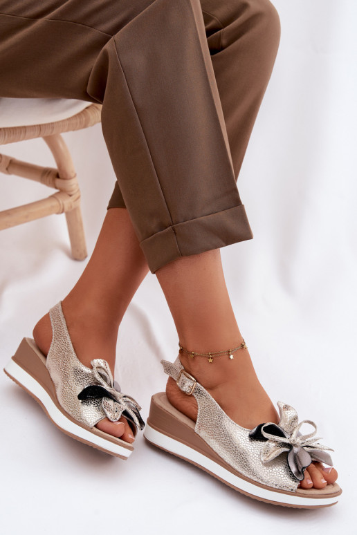 Pele Sandálias plataforma com enfeites S.Barski GR61-5988 cor dourada