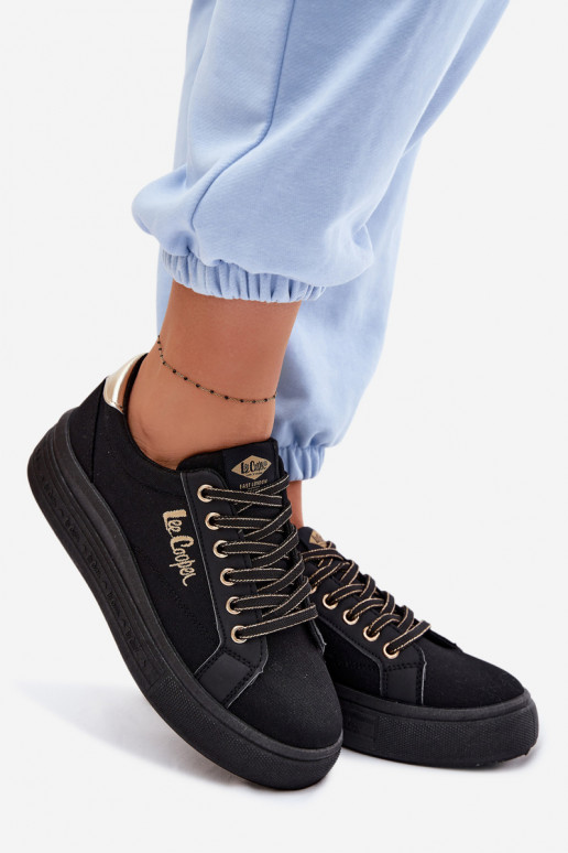 Sapatos de lazer com uma plataforma Lee Cooper LCEM-26-44-4476 cor preta