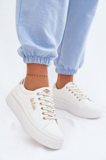 Sapatos de lazer com uma plataforma Lee Cooper LCEM-26-44-4478 cor branca 2