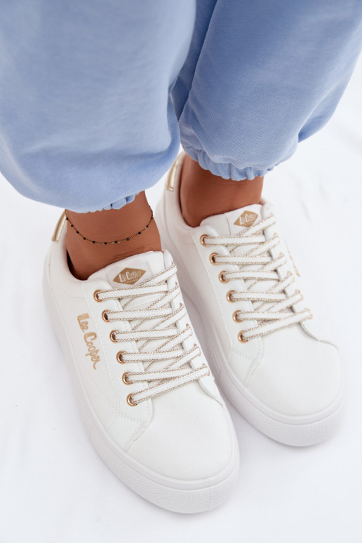 Sapatos de lazer com uma plataforma Lee Cooper LCEM-26-44-4478 cor branca