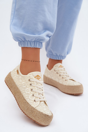 com motivos de renda sapatos casuais alpercatas com uma plataforma Lee Cooper LCEM-26-31-4328 bege 2