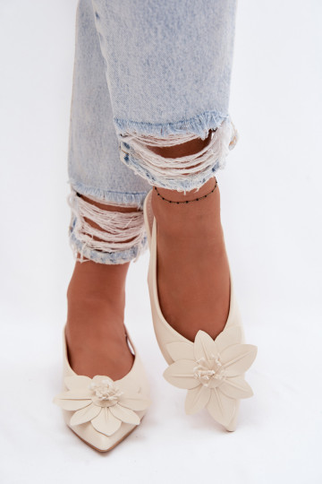 Sandálias femininas com salto largoDekoracyjnym Uma flor cor de marfim Telivette 2