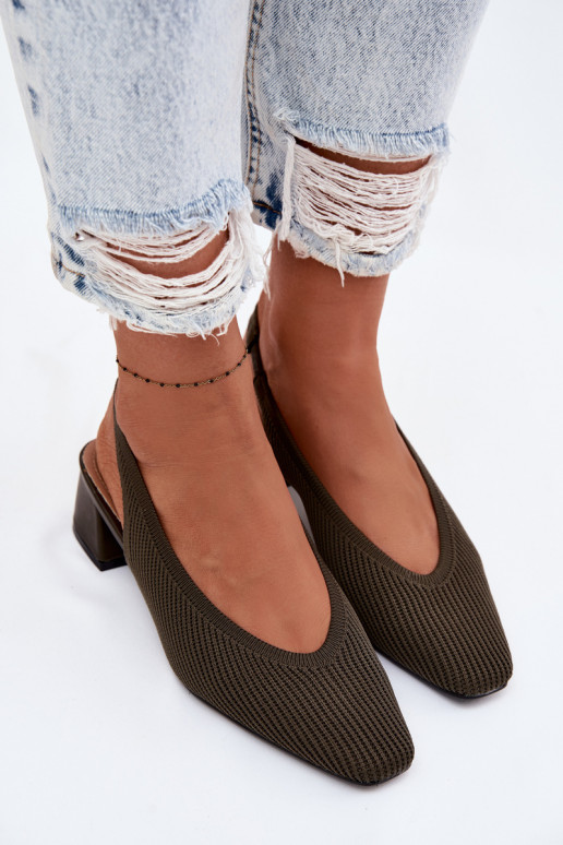  Sandálias femininas com salto cor cáqui Tem que serrcelle