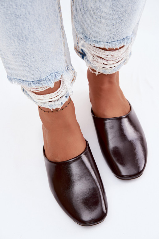 Chinelos femininos MuleImitacji Skóry isósceles CzekoladoParae Romelle