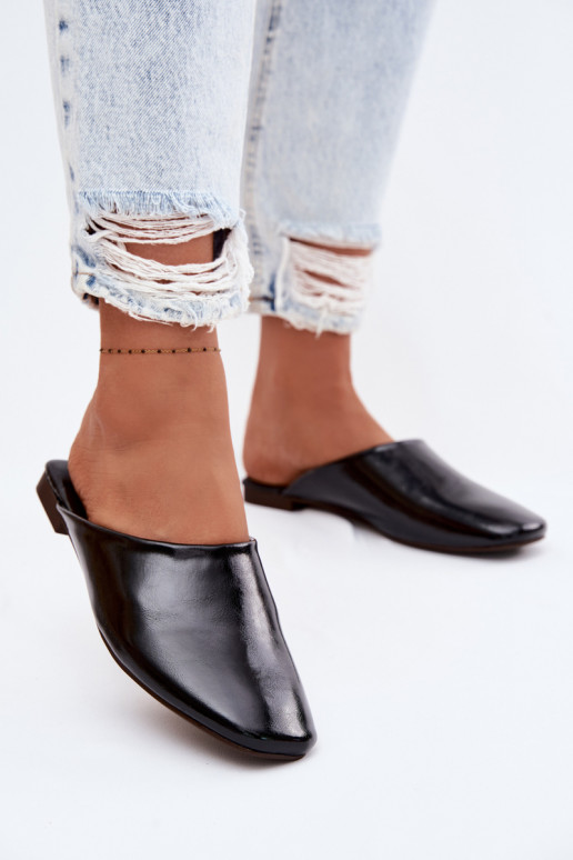 Chinelos femininos MuleImitacji Skóry isósceles cor preta Romelle