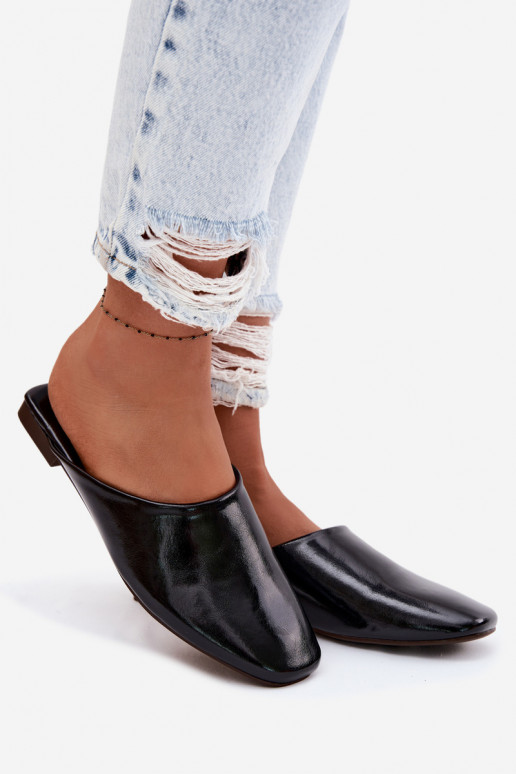 Chinelos femininos MuleImitacji Skóry isósceles cor preta Romelle