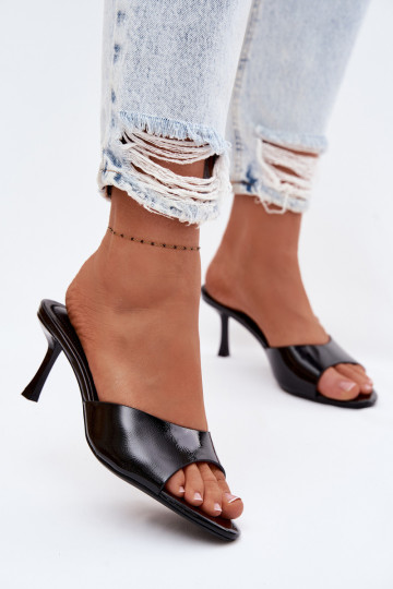 com efeito verniz ChinelosImitacji Skóry com salto fino cor preta Melissea 2