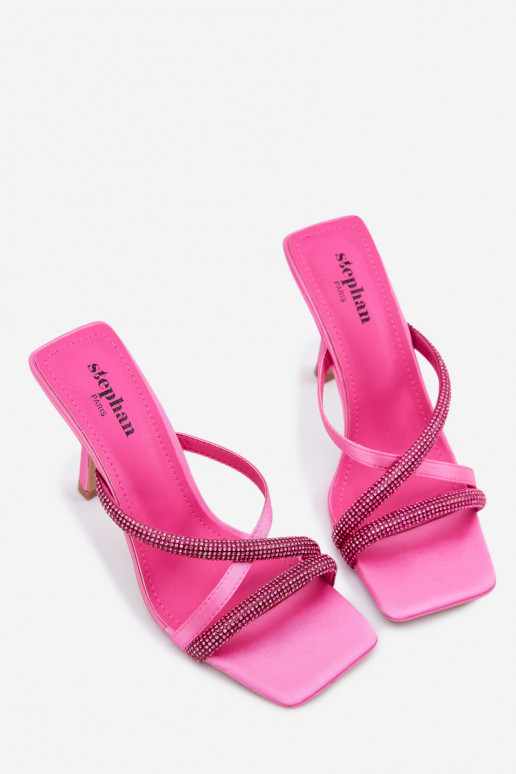 Chinelos femininos com salto fino Tiras com olhos brilhantes cor rosa Karima