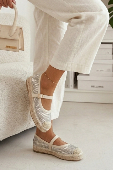 Espadrilhas em tom de areia... 2