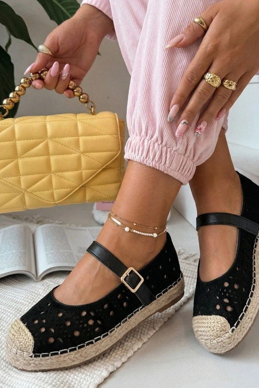 Espadrilhas pretas rendadas com...