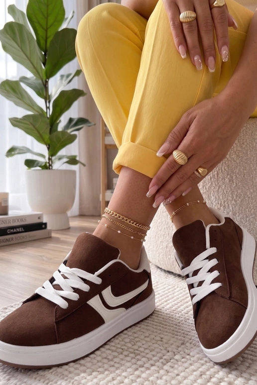 Tênis marrons com plataforma Wilhelmina