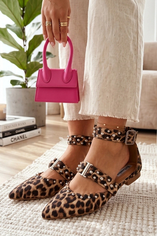 Bailarinas com estampa de onça e...