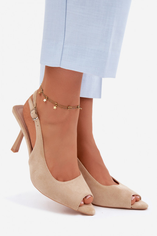Sandálias femininas com saltos finos de camurça sintética cor de areia Sevina