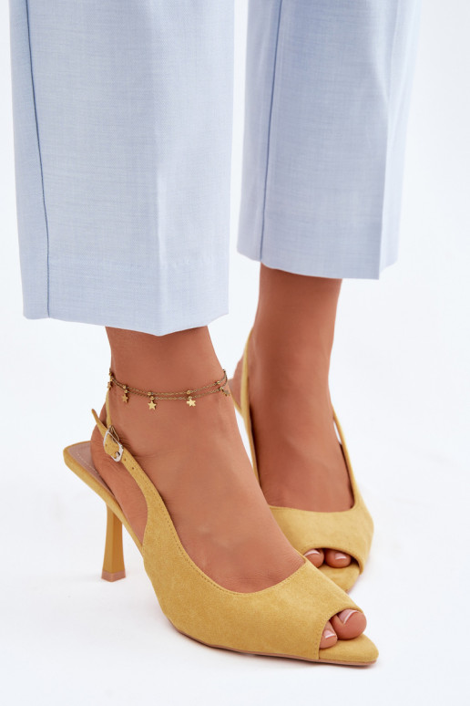 Sandálias femininas com saltos finos de camurça sintética amarelas Sevina