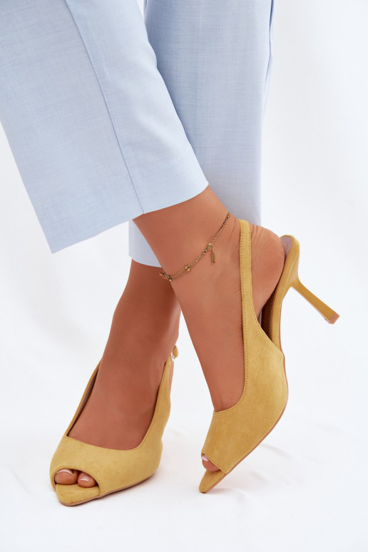 Sandálias femininas com saltos finos de camurça sintética amarelas Sevina