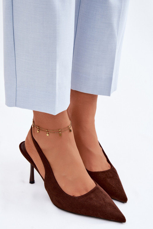 Sandálias femininas com saltos finos de camurça sintética cor de chocolate Kevina