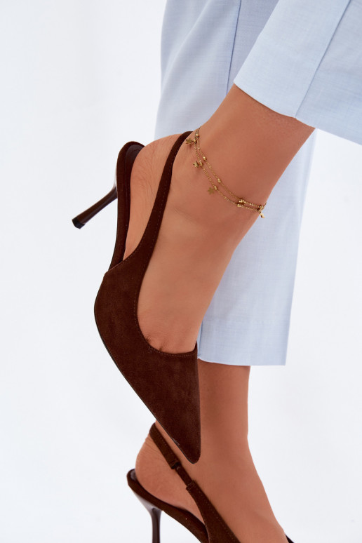 Sandálias femininas com saltos finos de camurça sintética cor de chocolate Kevina