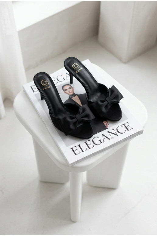 Chinelos femininos com saltos finos e laços na cor preta Jelessa