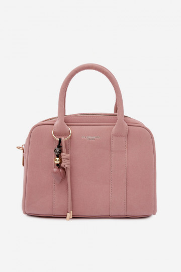 Bolsa tipo mala de camurça sintética com chaveiros rosa Sorielle