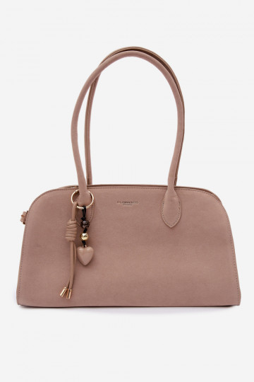 Bolsa com pingente e fechos de camurça sintética na cor areia clara Violette