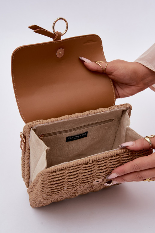 Trançado Uma bolsa pequena com correntes Tem que serrrom Renara