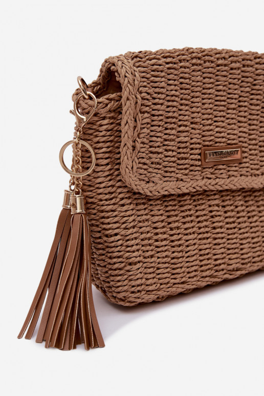 Uma bolsa pequena Typu Carteiro com elementos abertos Tem que serrrom Tamara