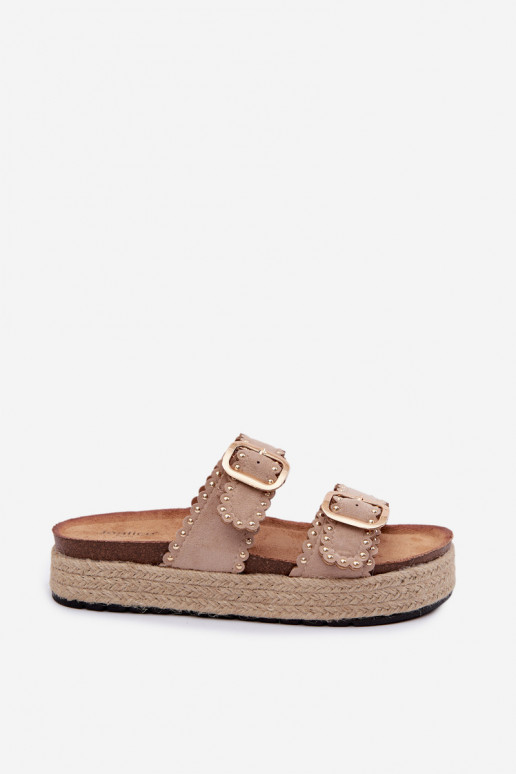 Chinelos femininos com uma plataforma Com trança cor dourada com fivelas I com rebites bege