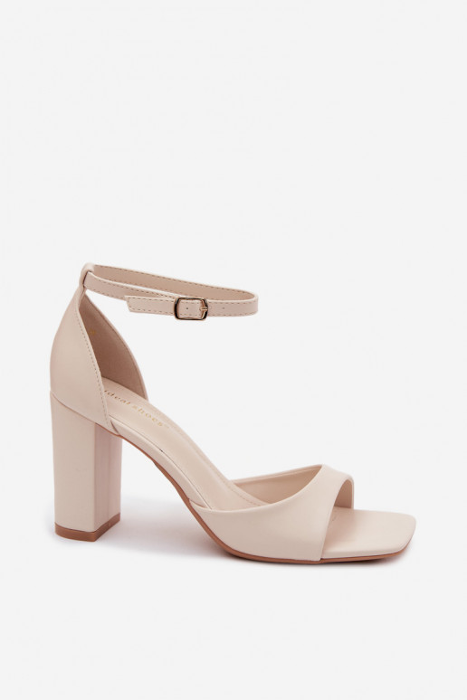 Sandálias femininas de salto altoImitacji Skóry cor de marfim Melvra