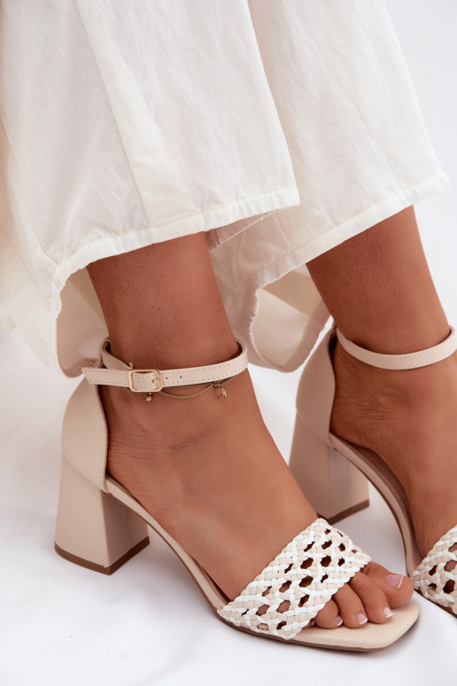 Sandálias femininas de salto alto Com trança cor de marfim Felena