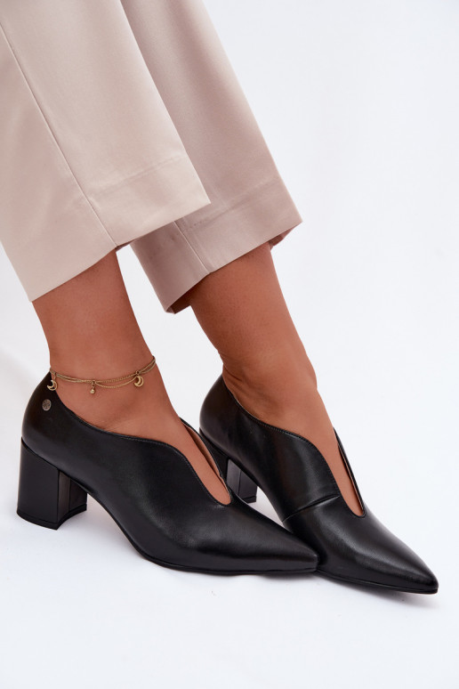 Sapatos de couro femininos pretos com salto Tai turiciejka K7469-01